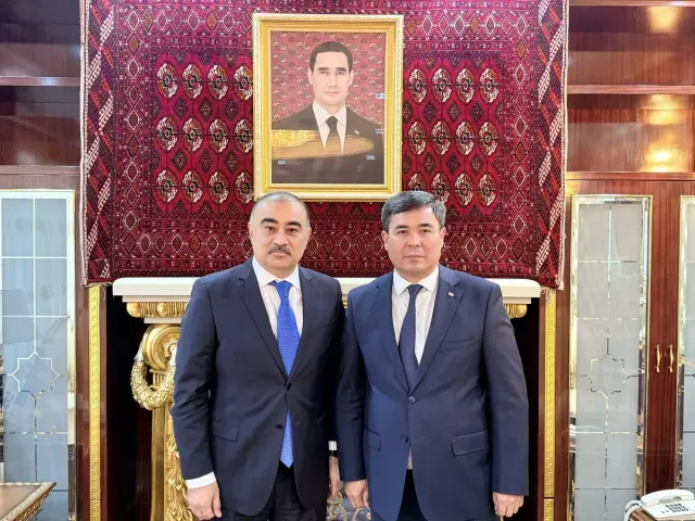 Türkmen-azerbaýjan gatnaşyklary ara alnyp maslahatlaşyldy